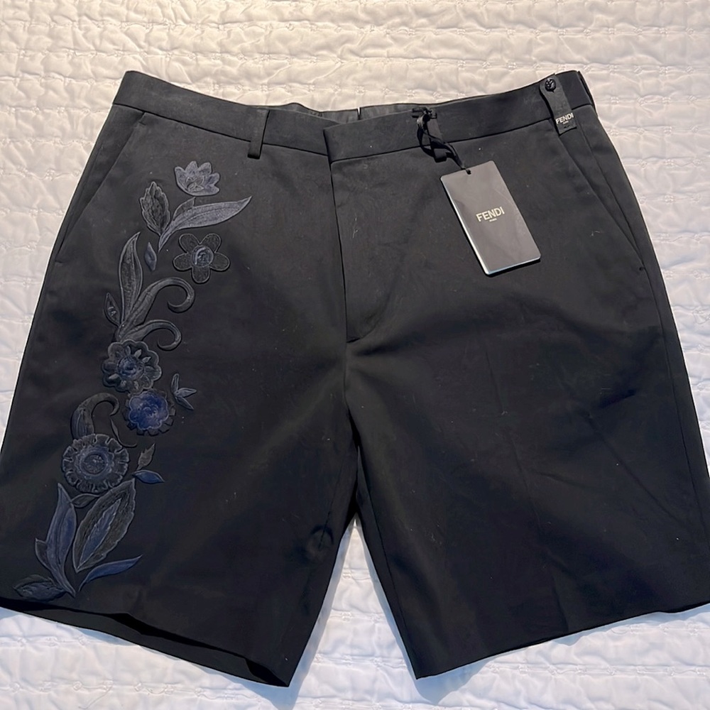 Fendi shorts sz 52. US L
